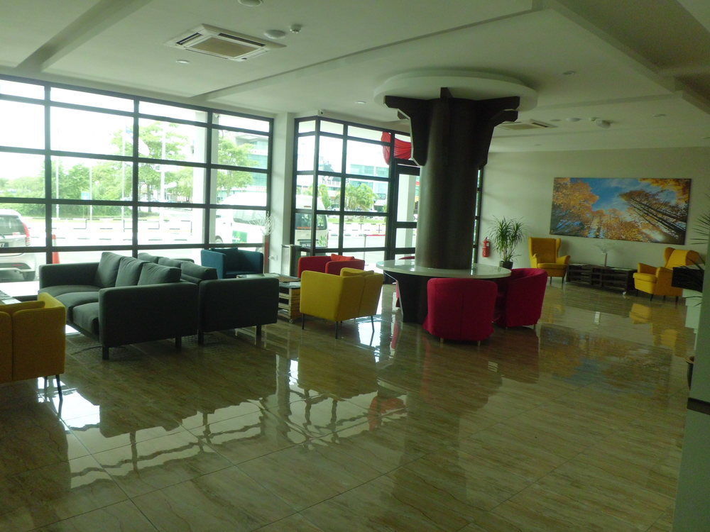 The Inn Bintulu Kültér fotó