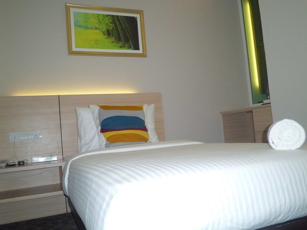 The Inn Bintulu Kültér fotó